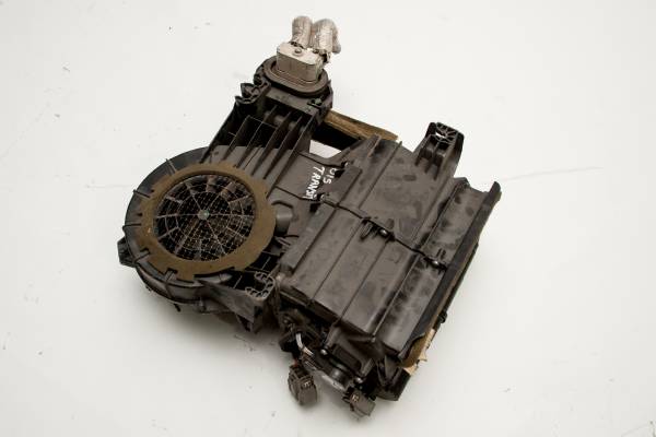 FORD CUSTOM 310 S 100 PS ÇIKMA PARÇA  KALORİİFER KUTULARI